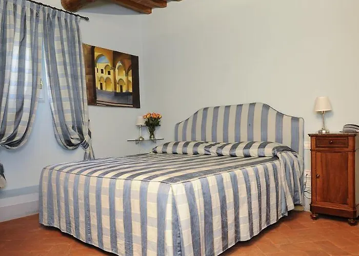 Luxury In The Center Of Rome Bed and Breakfast