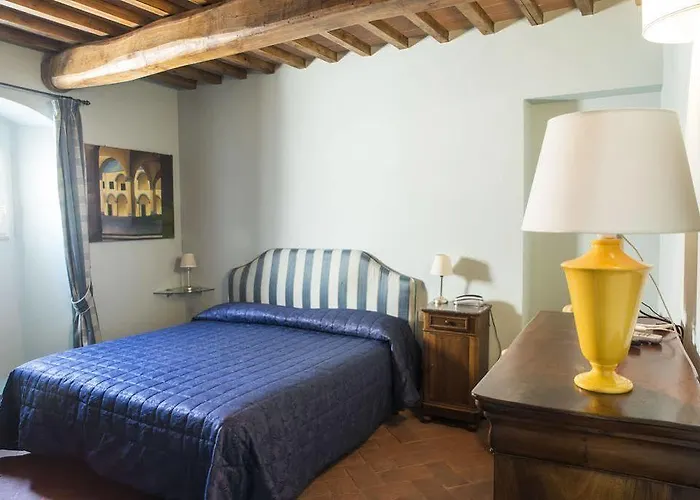 Luxury In The Center Of Rome Bed and Breakfast
