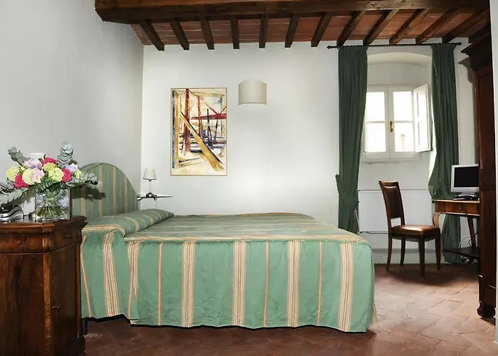 Luxury In The Center Of Rome Bed and Breakfast