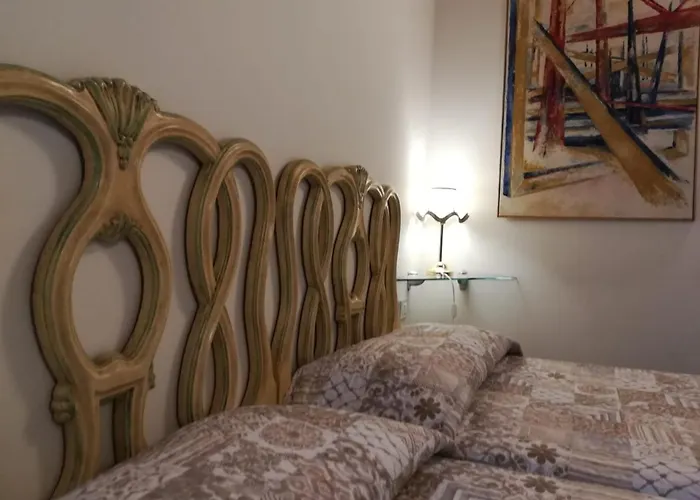Luxury In The Center Of Rome Bed and Breakfast 3*